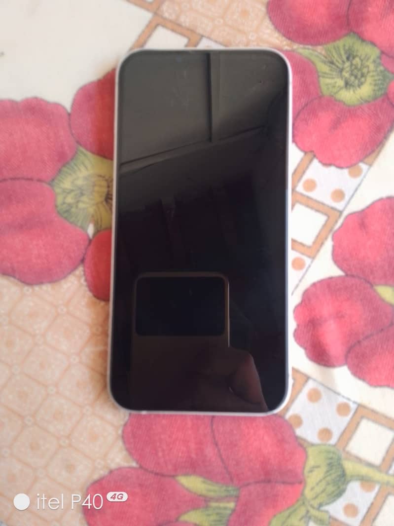 Apple iPhone 13 2