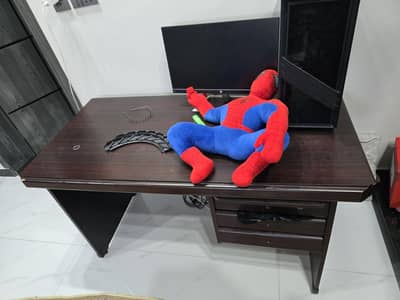 Study / Computer Table for Sale in good condition