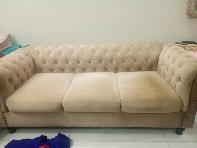 sofa set or 1 table 2