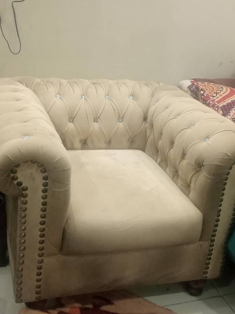 sofa set or 1 table 3