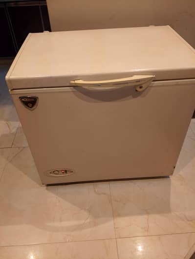 deep freezer excellent condition