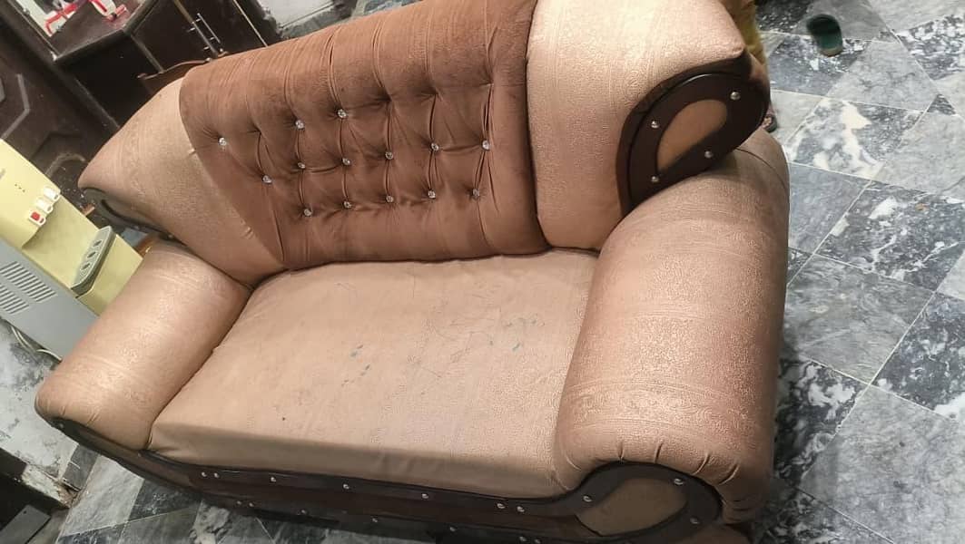 Elegant Sofa 2