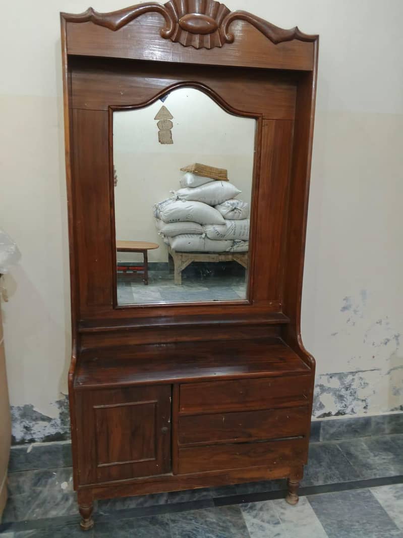 Dressing table 1