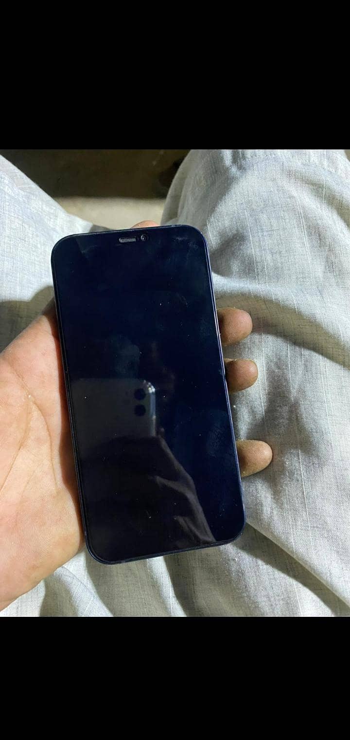 Apple iPhone 12 7