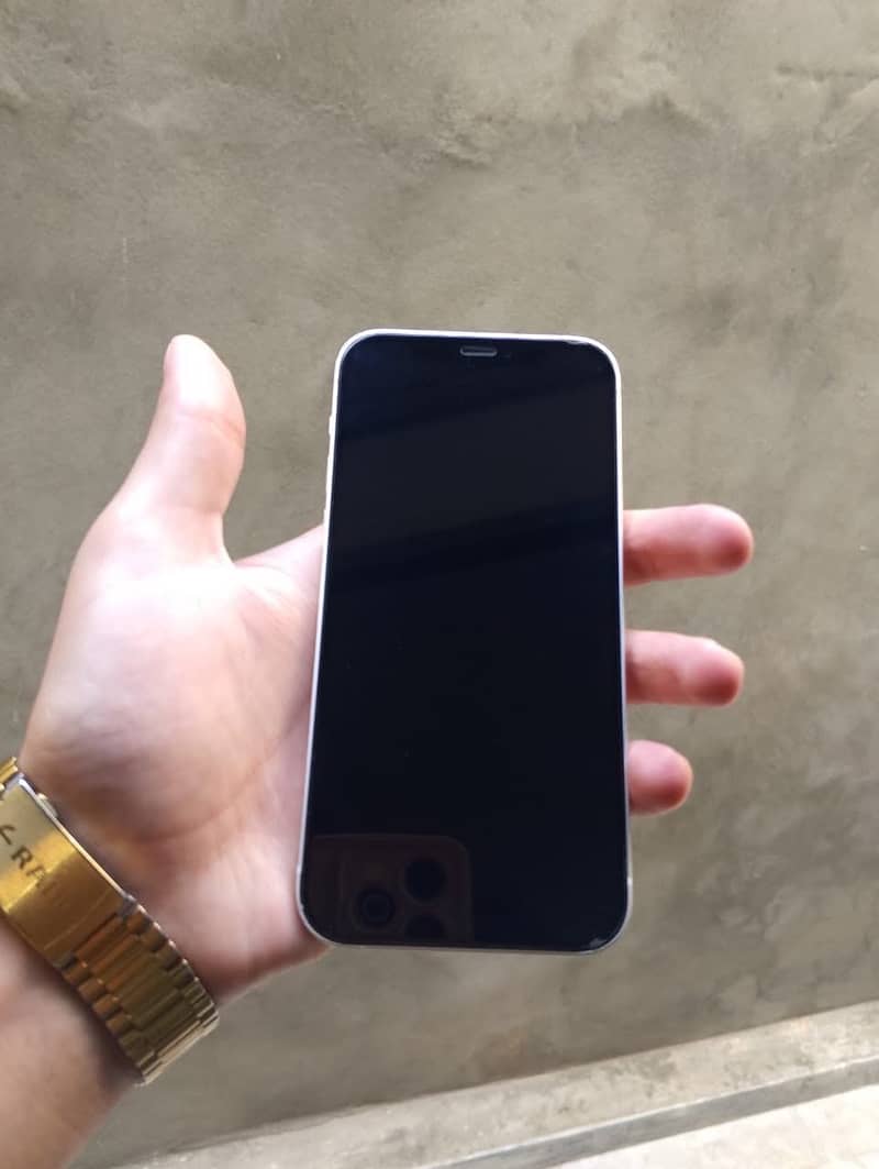 iphone 12 3
