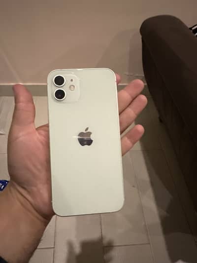 Apple iPhone 12