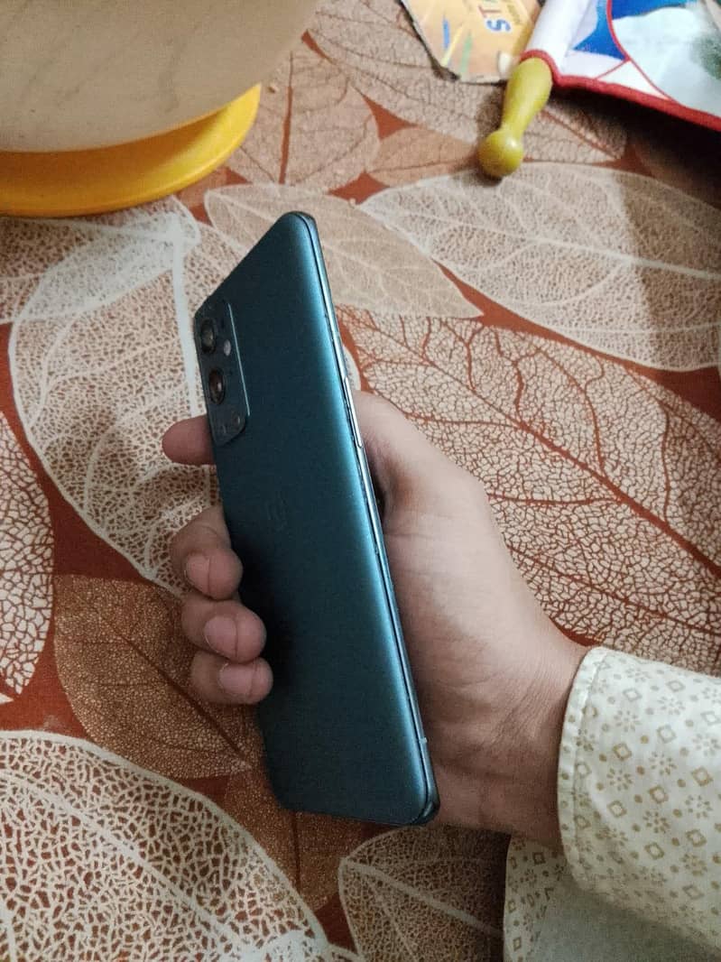One Plus 9 Pro 5