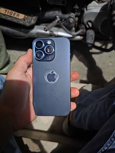 Apple iPhone 15 Pro