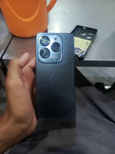 Infinix Hot 40 Pro