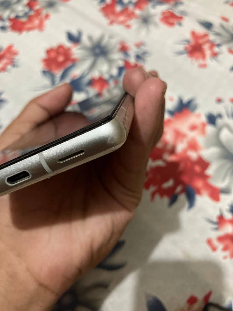 Google Pixel 7a 3