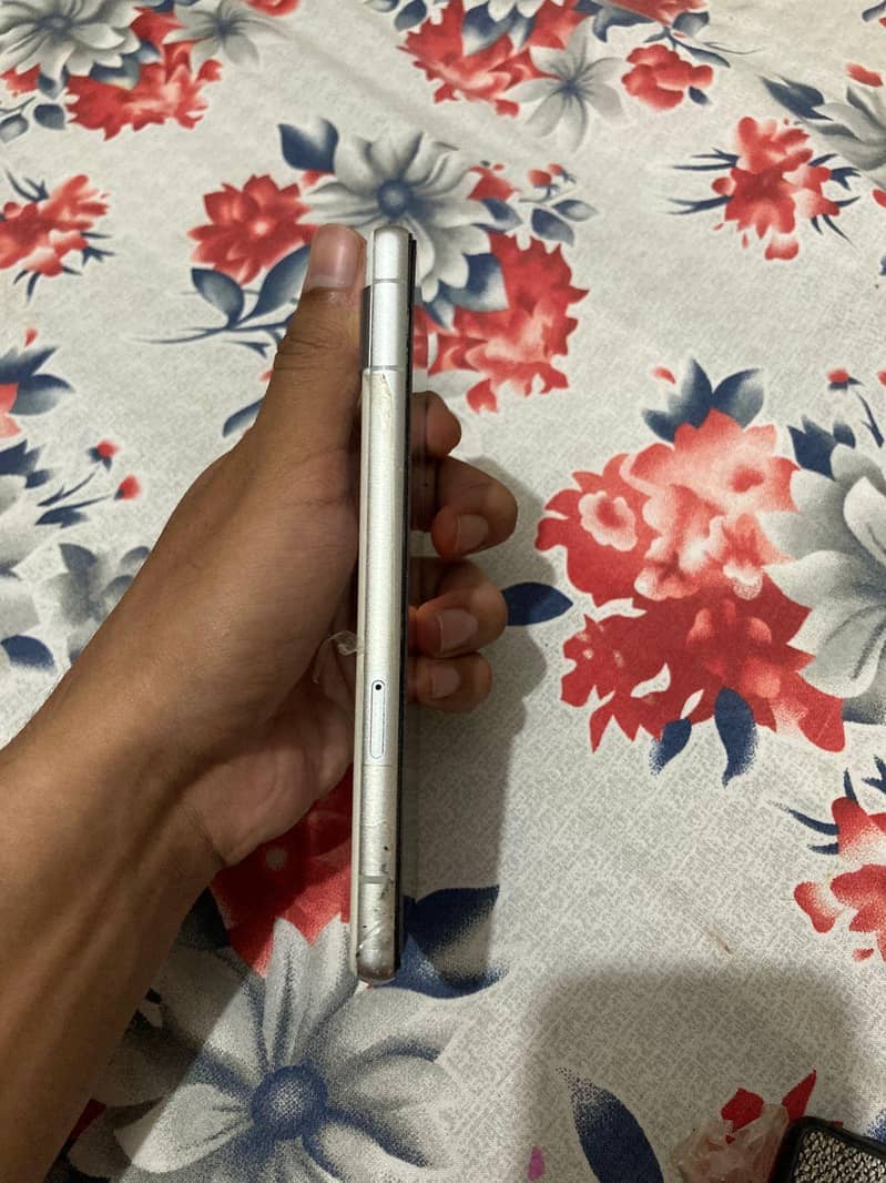Google Pixel 7a 5