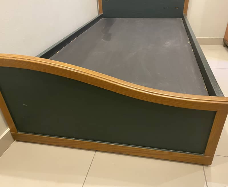 Single beds 6