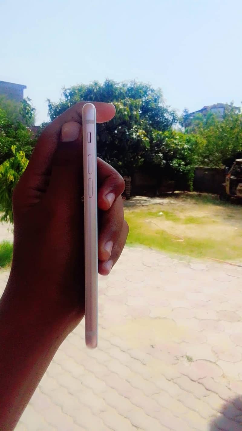 Apple iPhone 8 2
