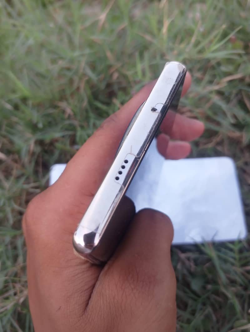 Tecno CAMON 30S 6