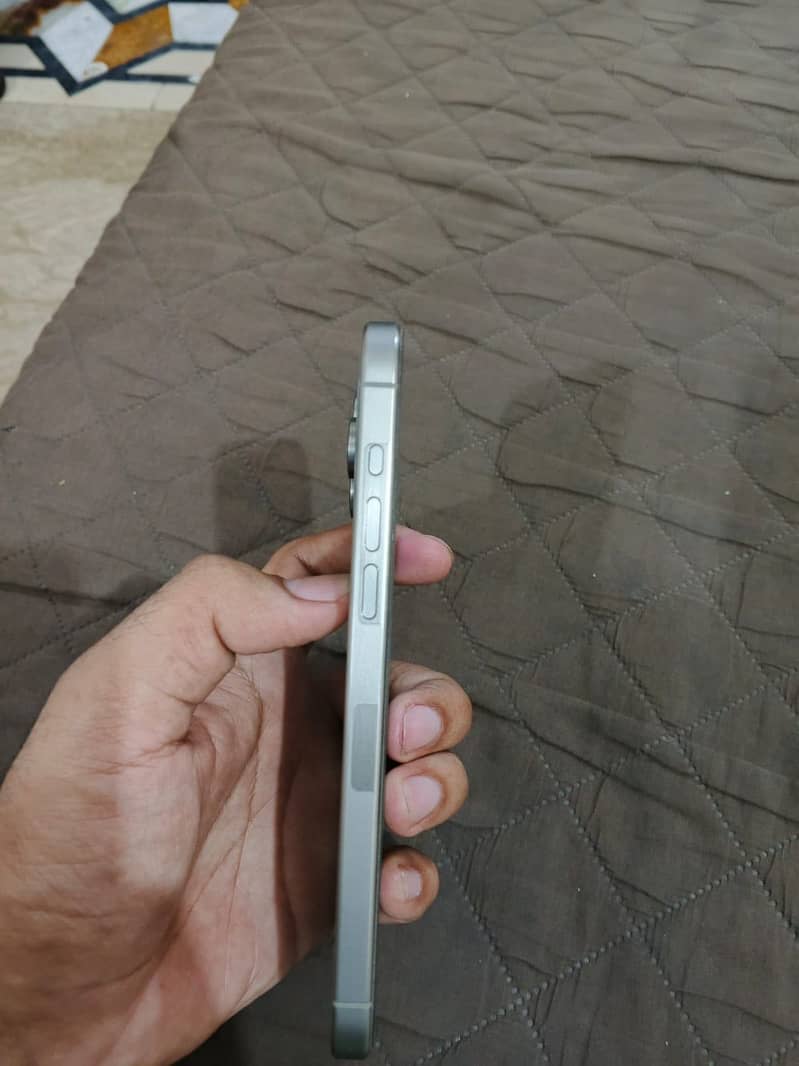Iphone 15pro max 1