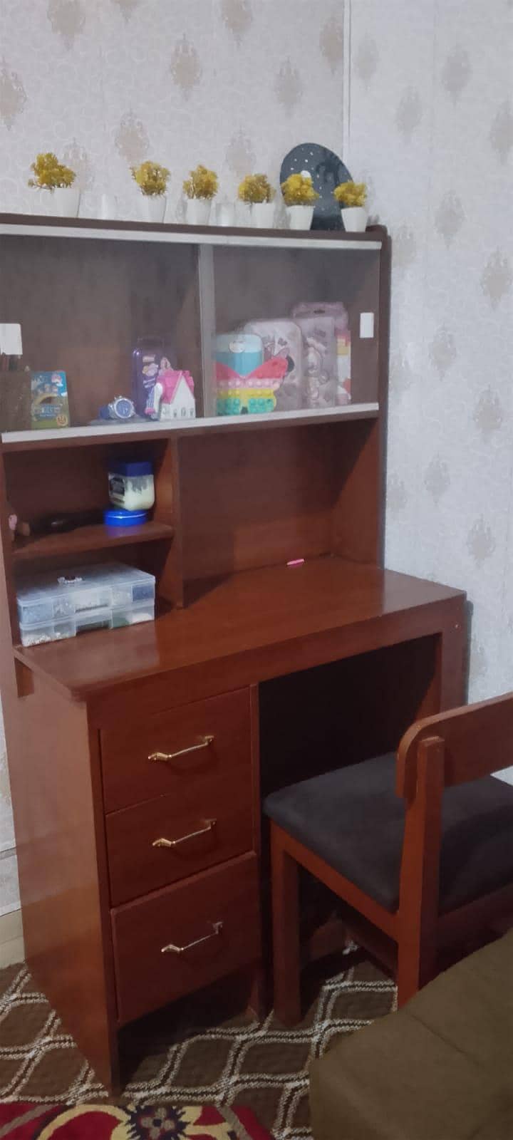 study table good condition 1