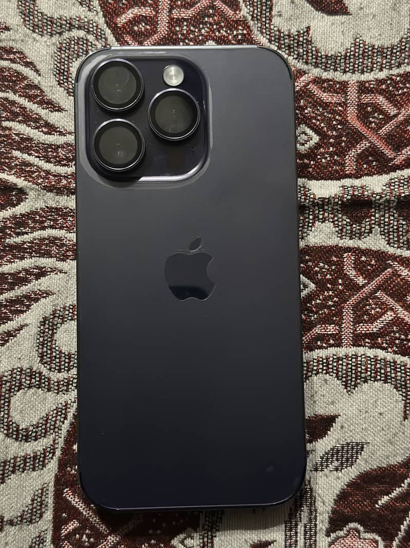 Apple iPhone 14 Pro 1
