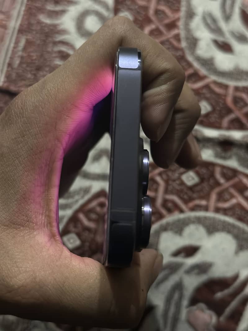 Apple iPhone 14 Pro 4
