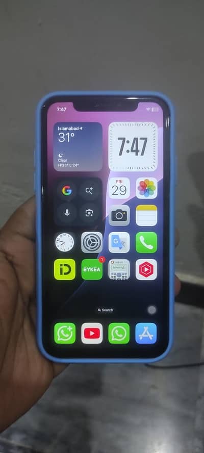 IPhone xr neat and clean