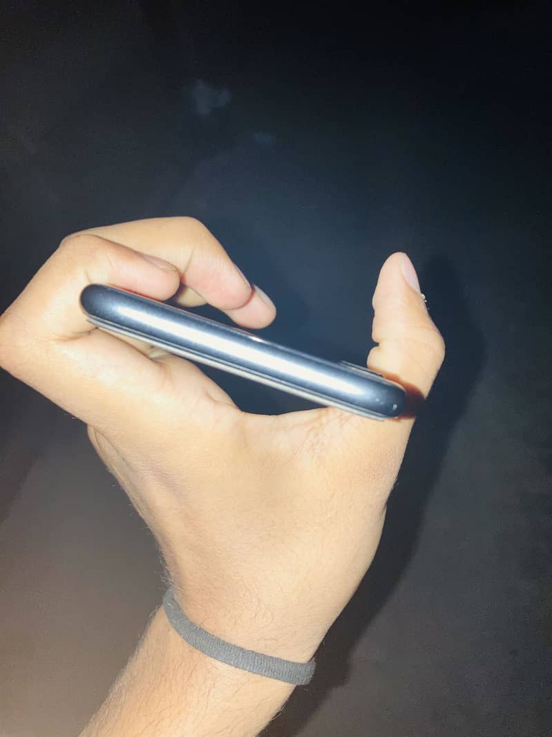 Apple iPhone 8 2
