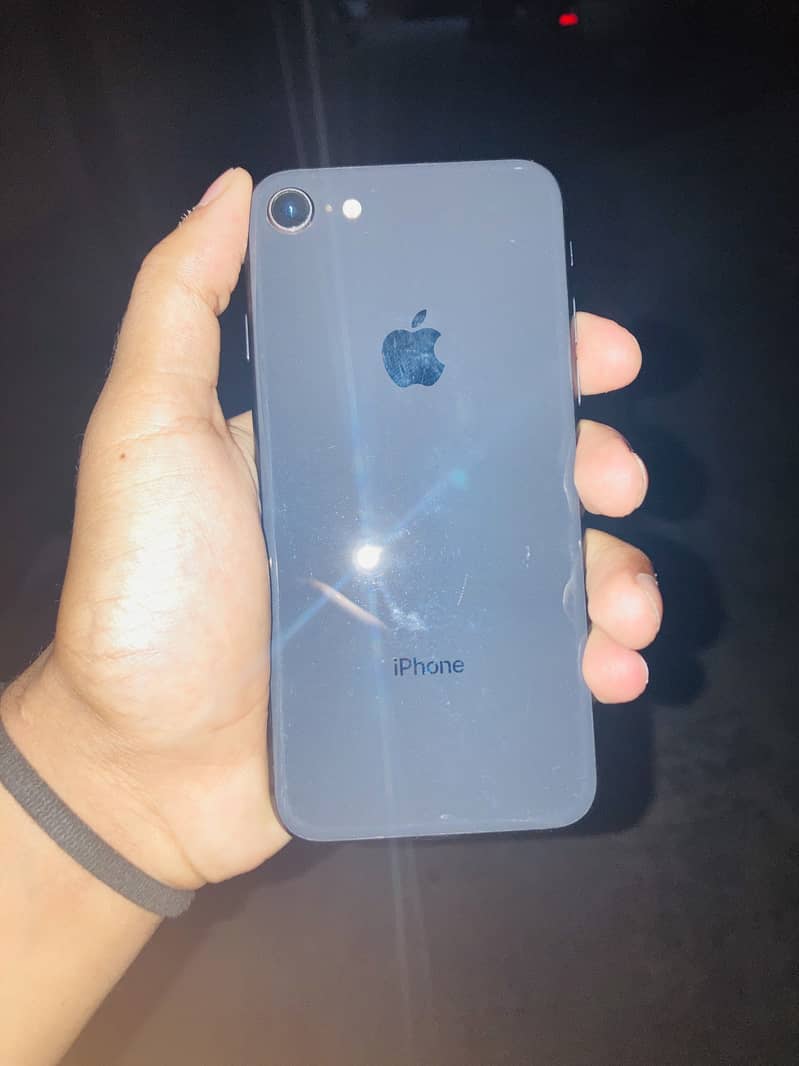 Apple iPhone 8 4