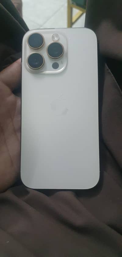 Apple iPhone 16 Pro