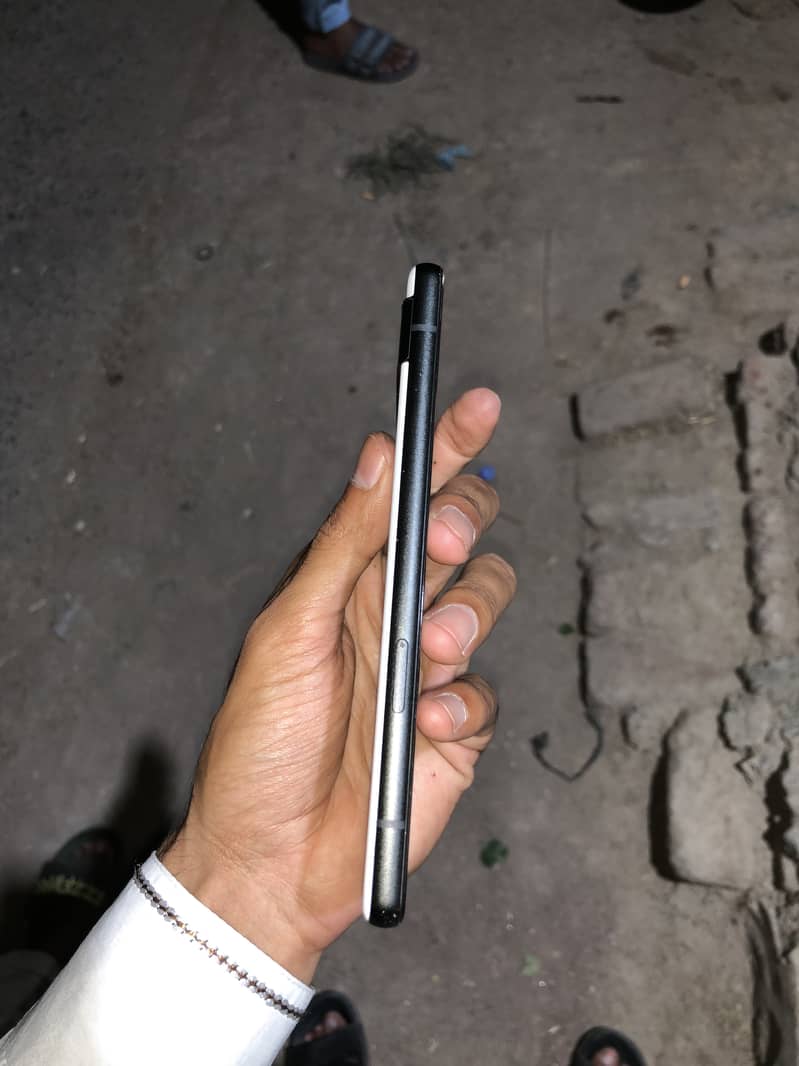 Google Pixel 6a 4