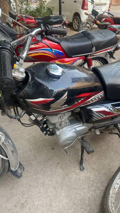03336130907 Honda 125 for sale