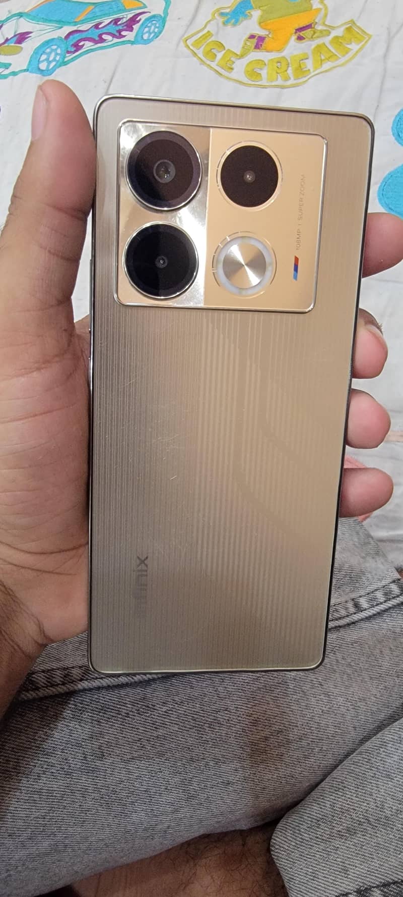 Infinix Note 40 5