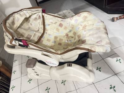 TINNIES Baby Cot and Carrier