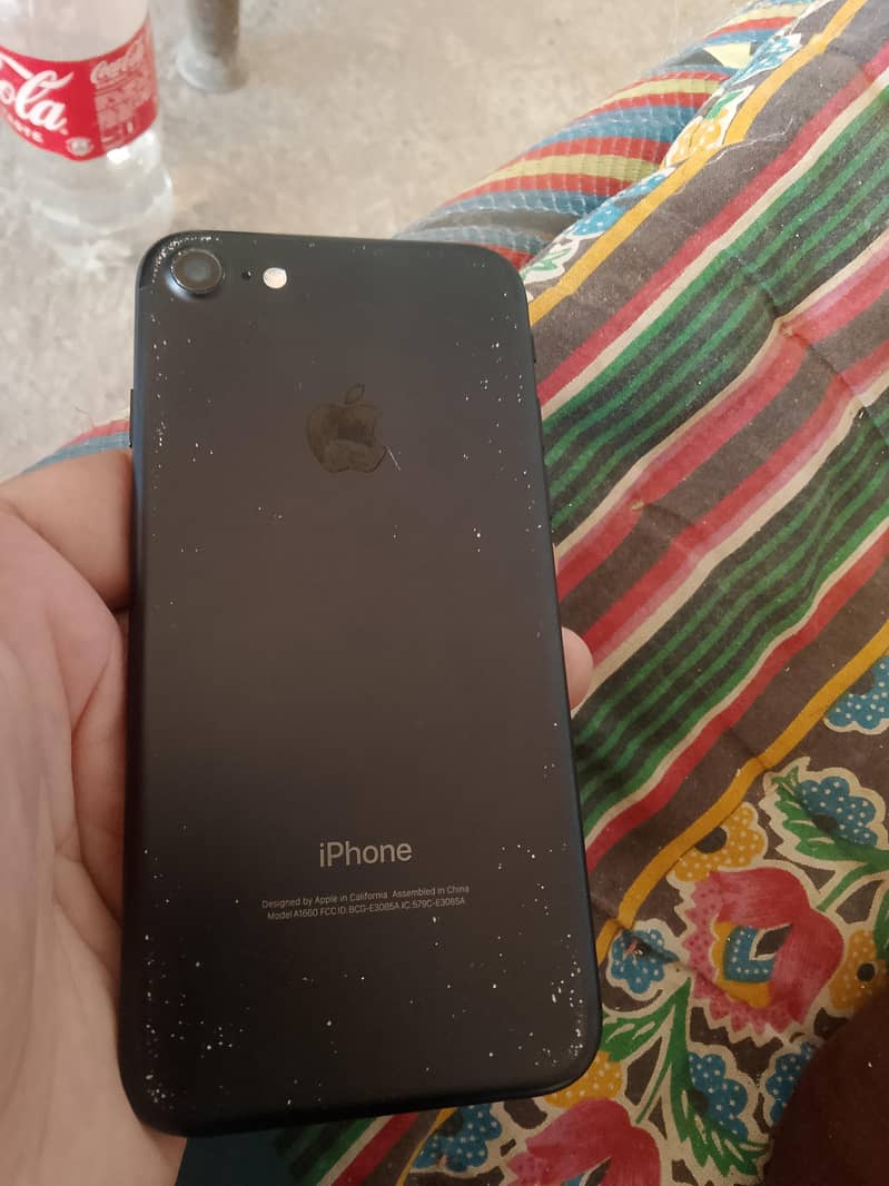 Apple iPhone 7 2