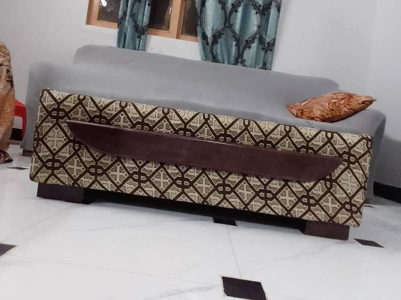 5 Seater’s Sofas Set with Table 5