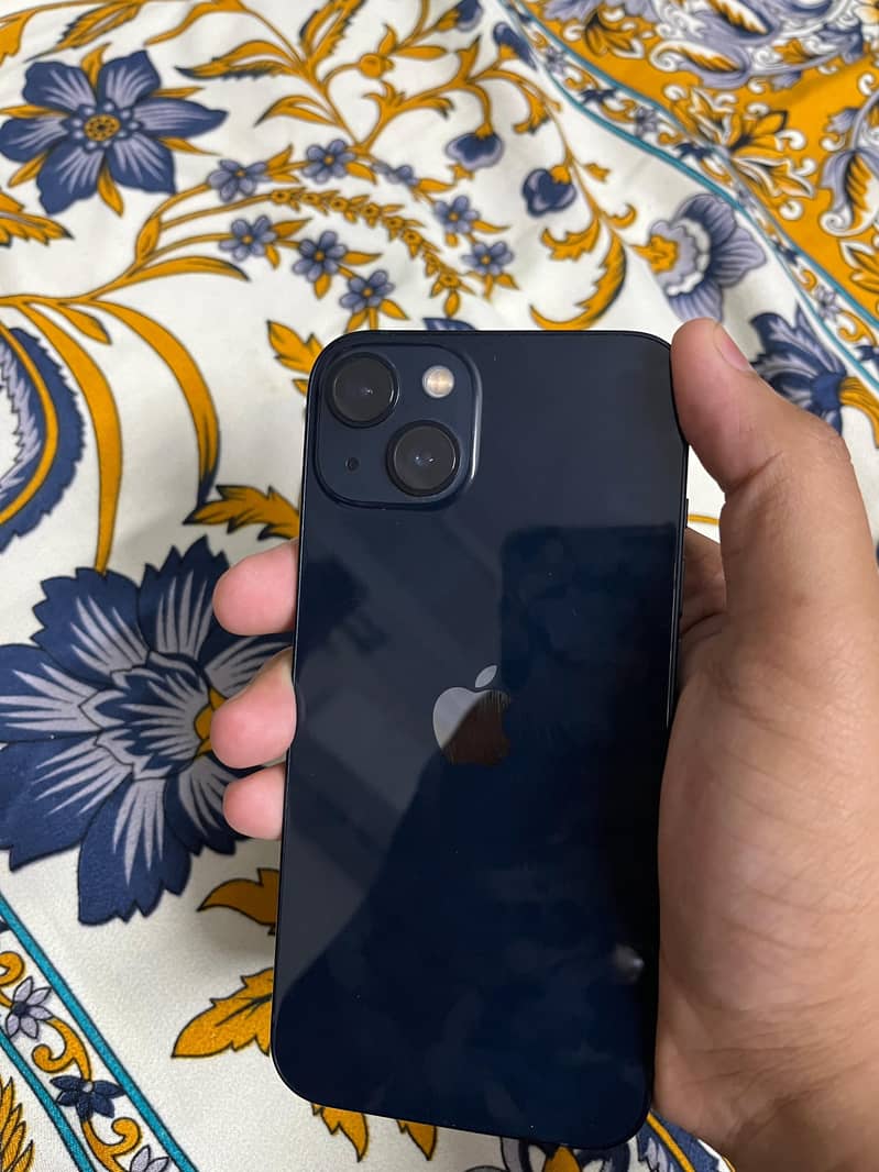 Apple iPhone 13 5
