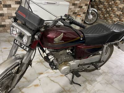 Selling honda 125