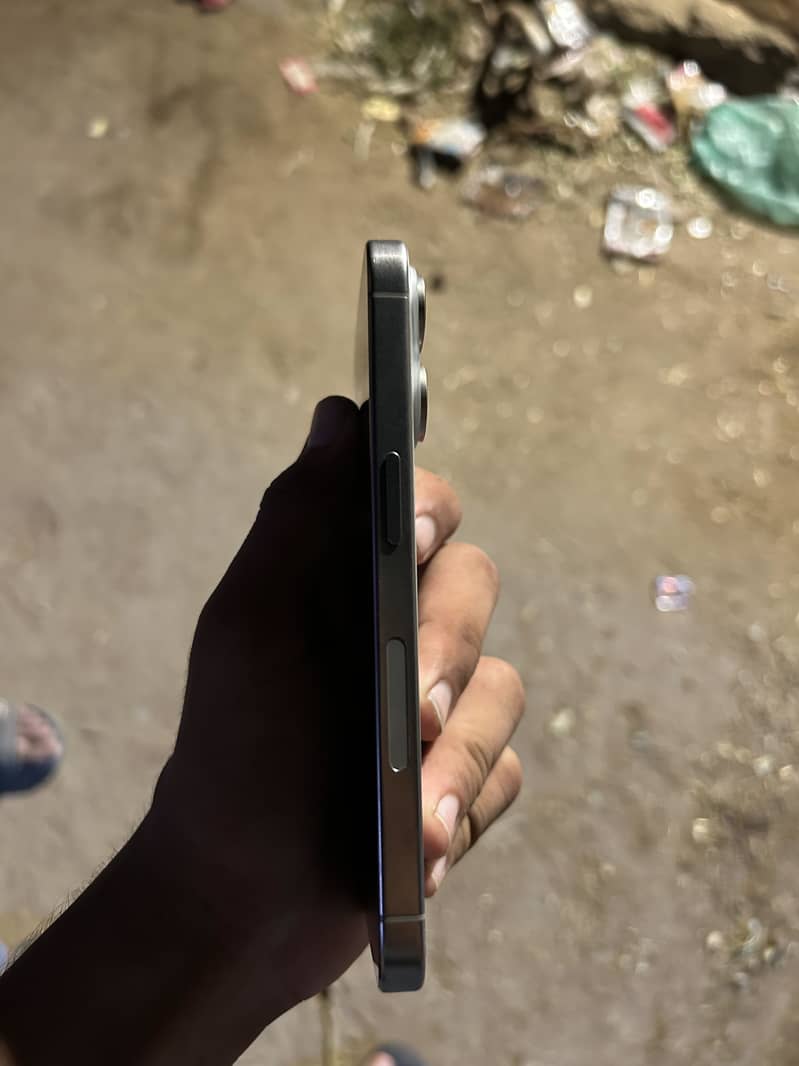 Apple iPhone 15 Pro 5