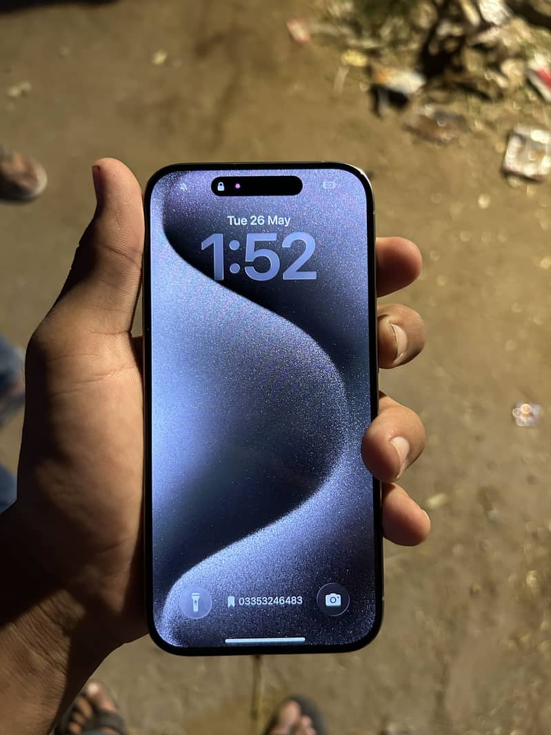 Apple iPhone 15 Pro 8