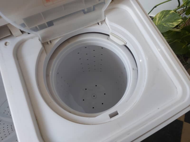 washing machine eith dryer 1
