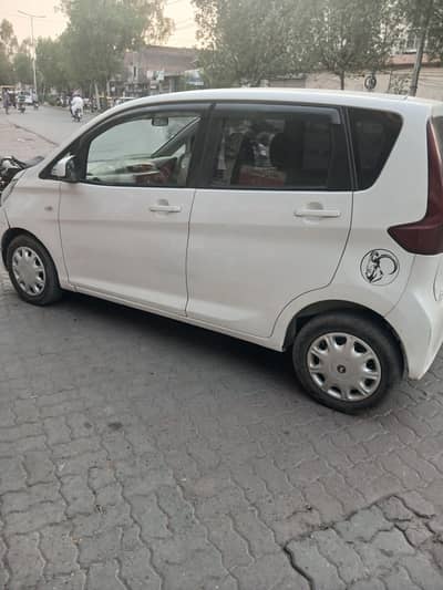 full option very neay cleen gary ha just buy and drive