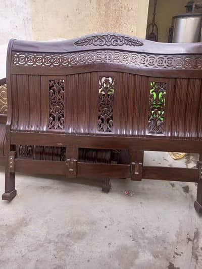 shesham solid wood king size bed with side table and dressing table