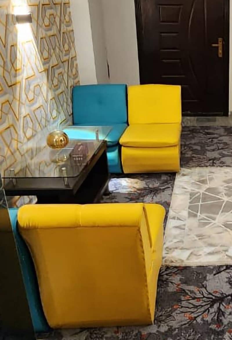 sofas with wooden table 0