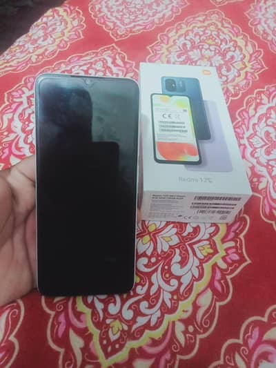REDMI (12C) (4/128) GB WITH BOXX EXCHANGE POSSIBLE WITH GOOD SETT SAII