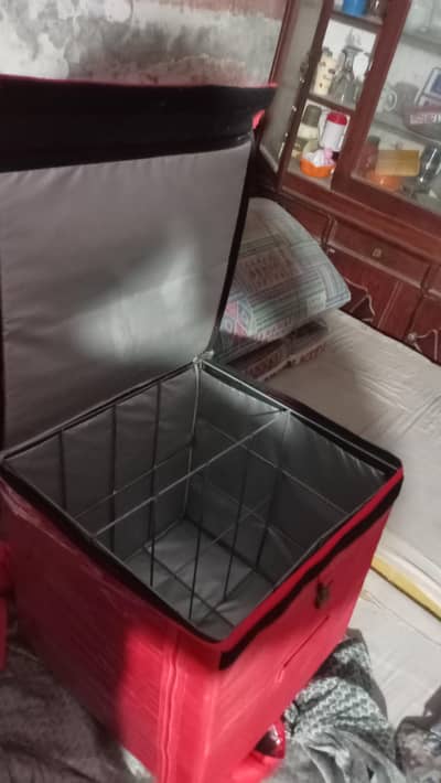 Red Food Delivery Box for Sale