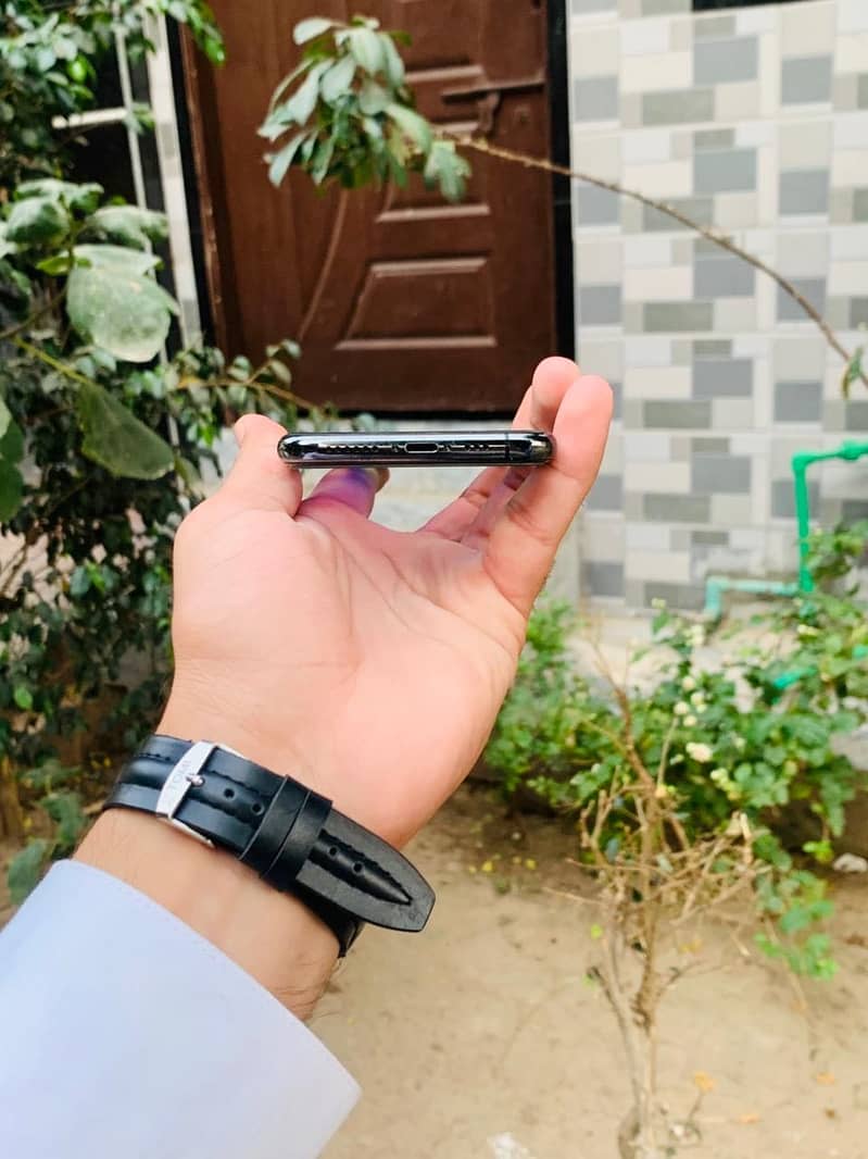 iPhone 11 Pro 64gb 5