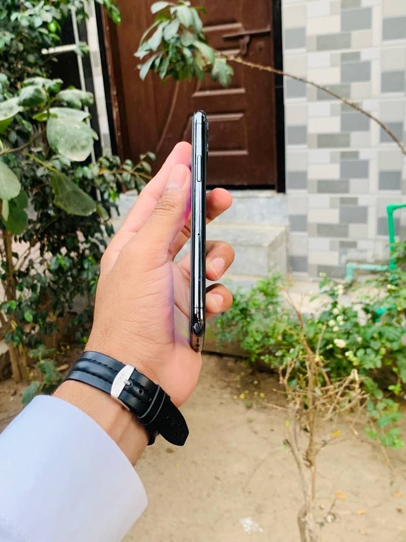 iPhone 11 Pro 64gb 6