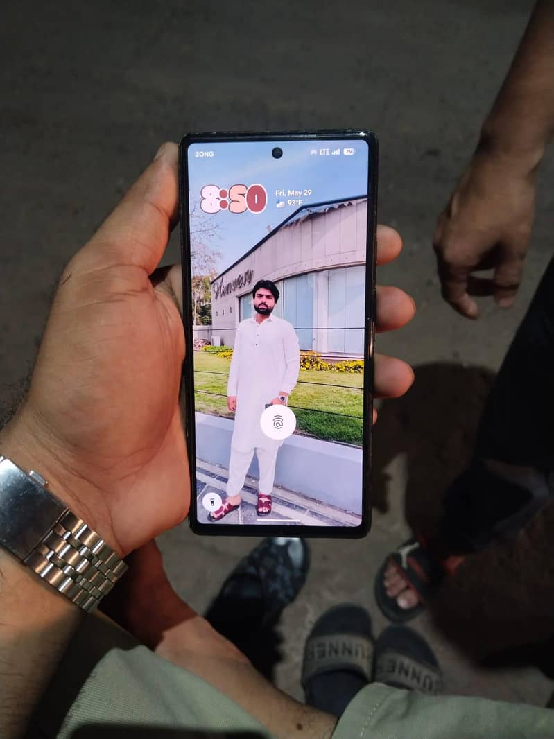 Google Pixel 6a 5