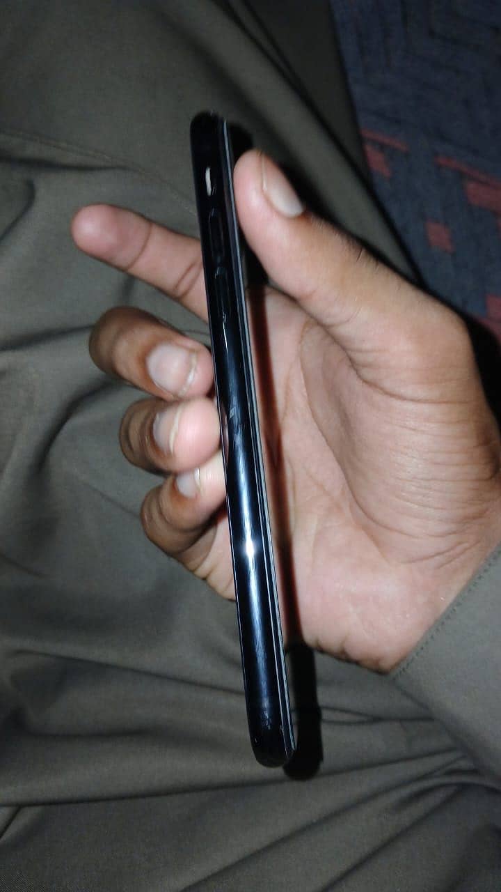 Apple iPhone X 1