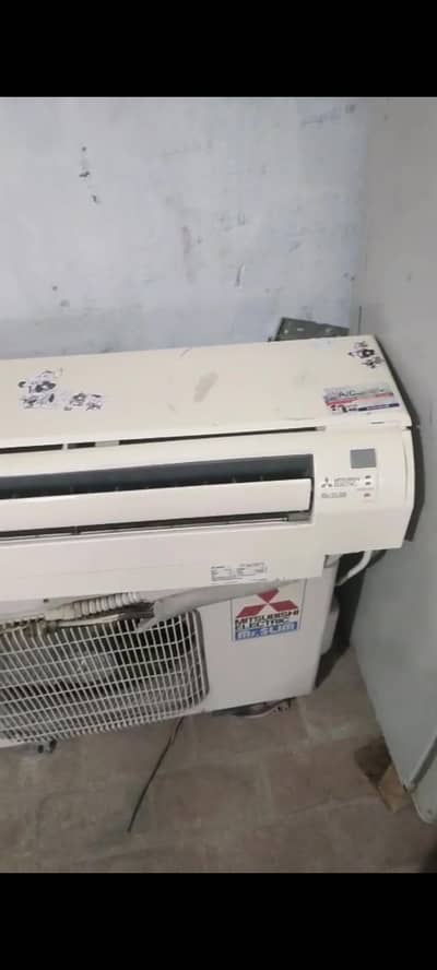Mitsubishi Mr slim. 1 ton excellent condition