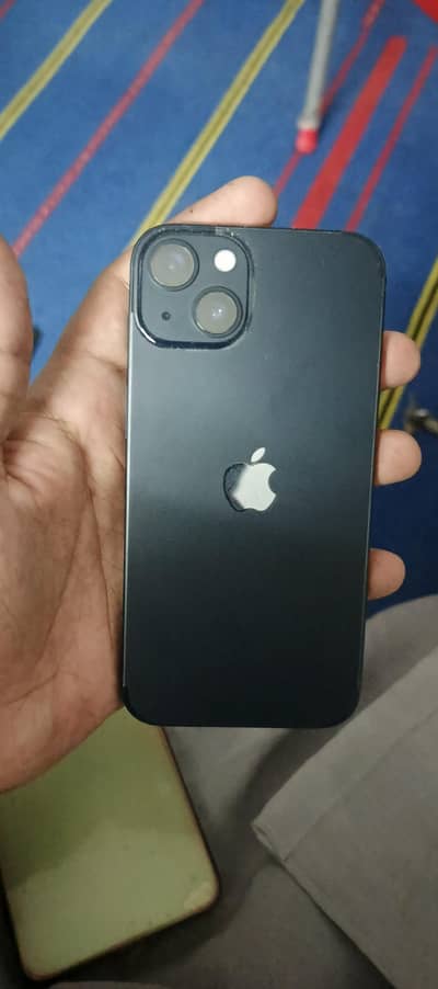 Apple iPhone 13