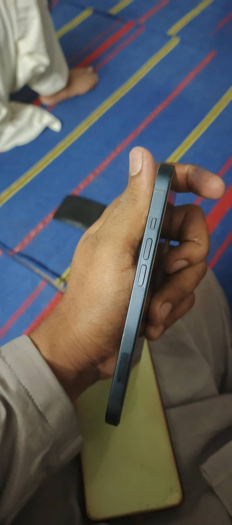 Apple iPhone 13 1