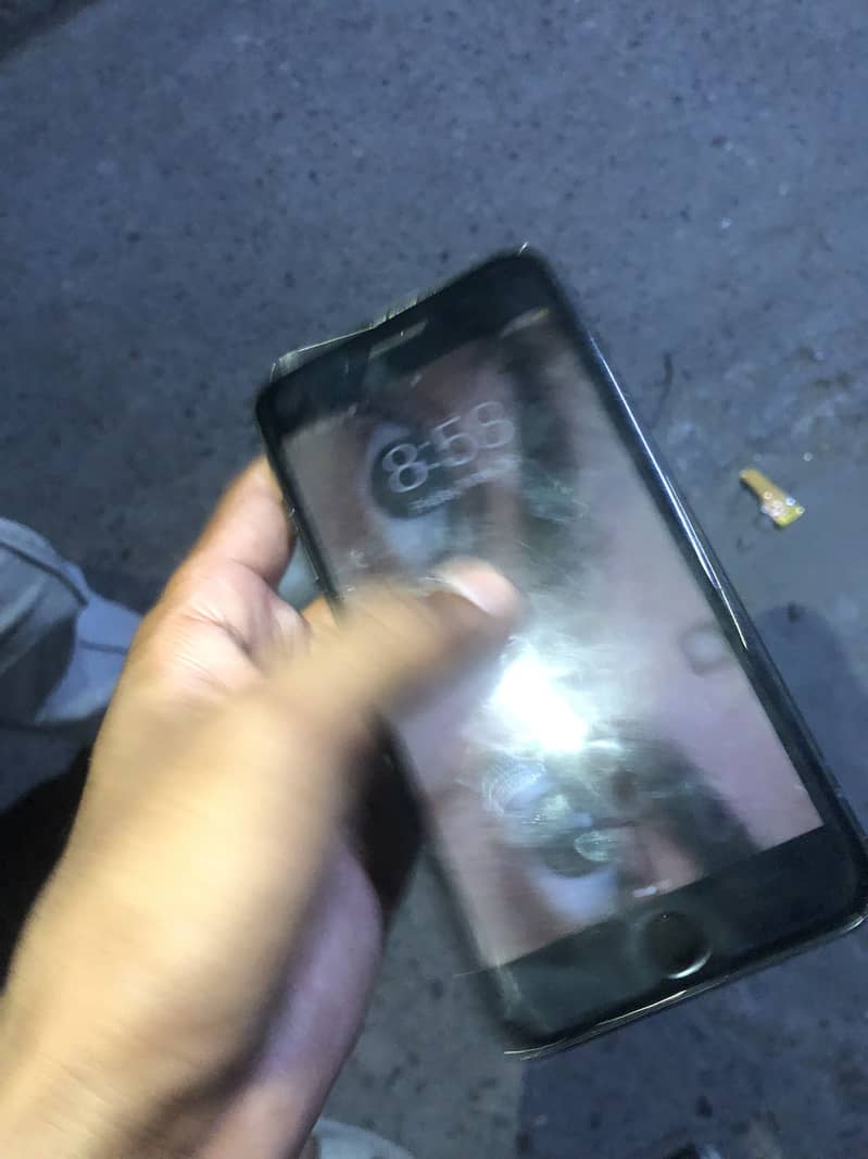Apple iPhone 7 Plus 2